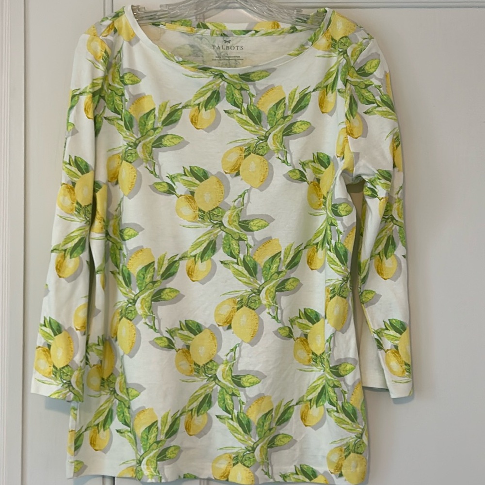 Talbots print T-shirt. 3/4 length sleeve.